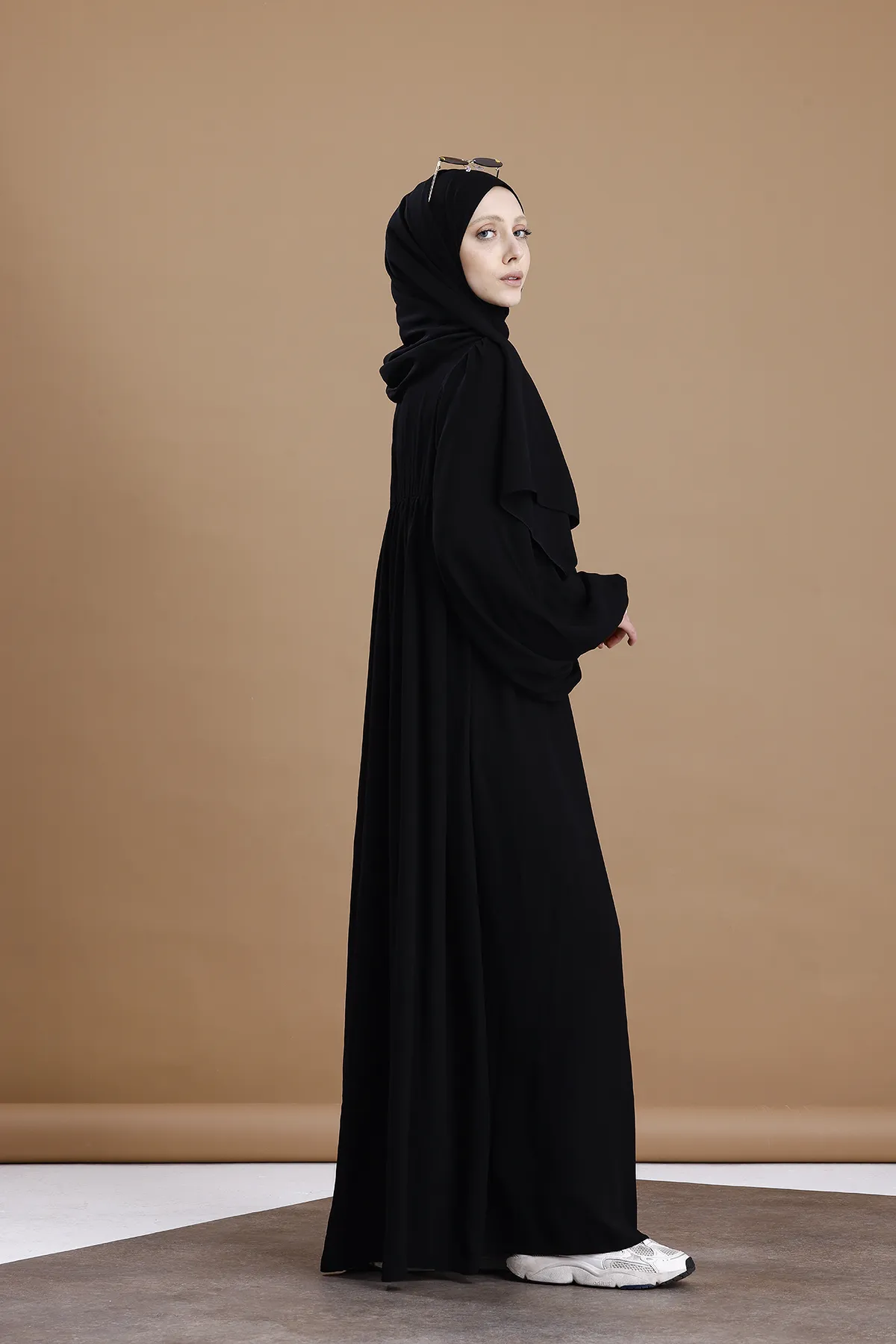 Balon Kol Büzgülü Medine İpeği - Siyah