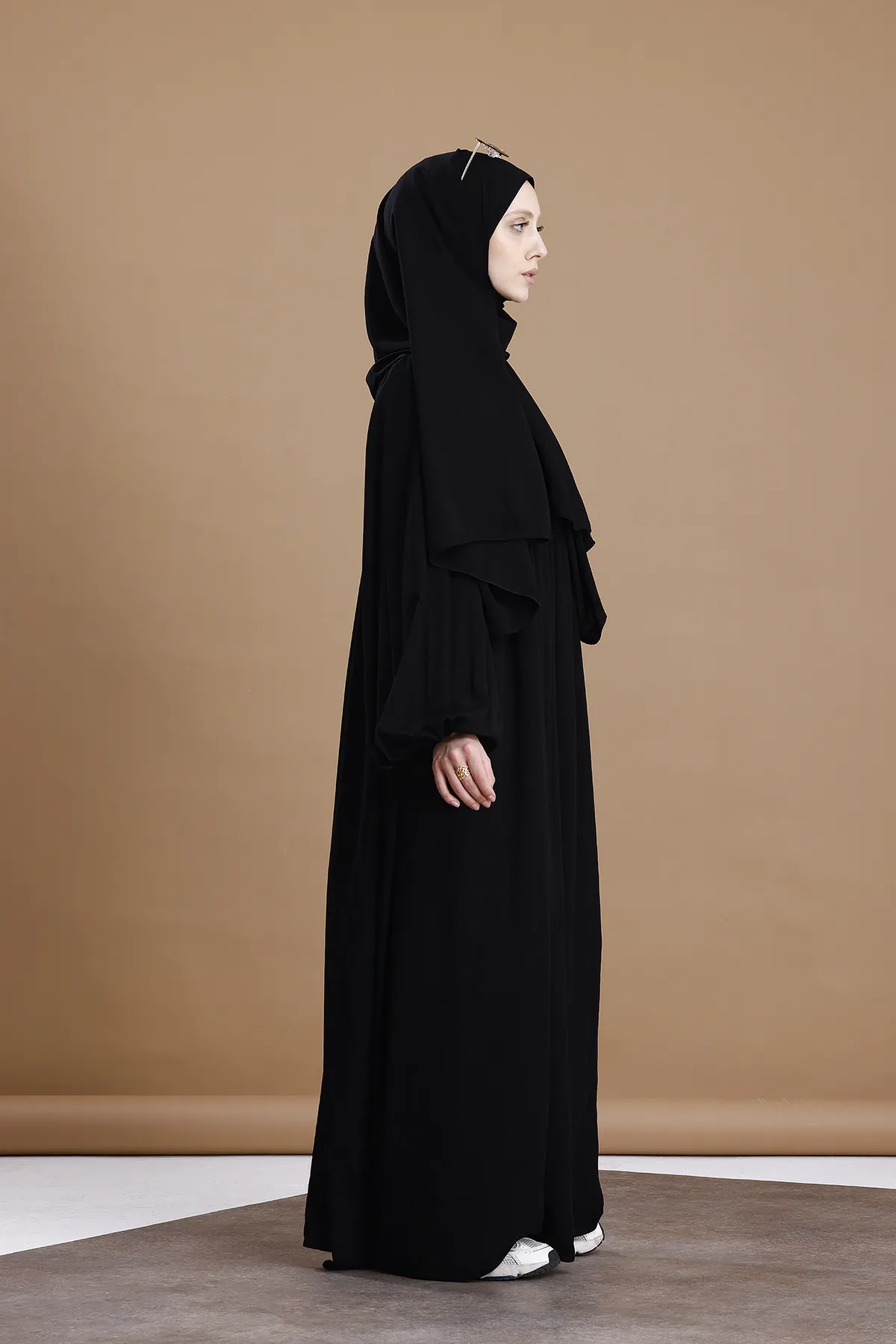 Balon Kol Büzgülü Medine İpeği - Siyah